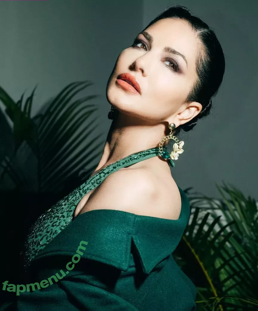 Sunny Leone nude photo #0538 (SunnyLeone)