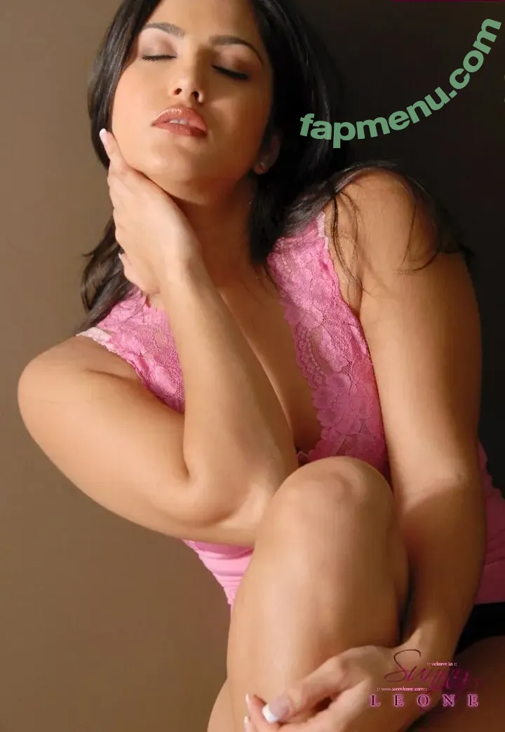 Sunny Leone nude photo #1277 (SunnyLeone)