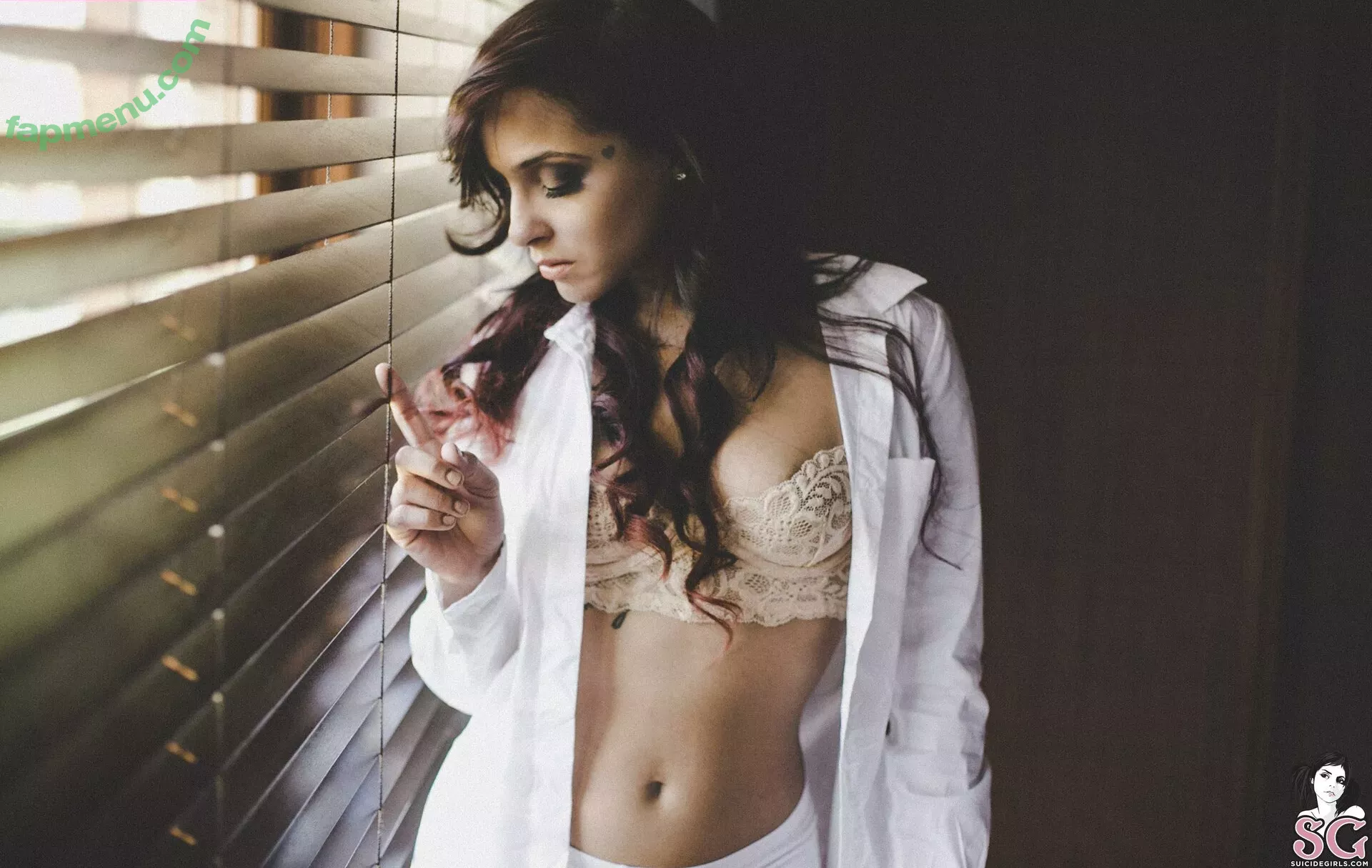 Sunny Suicide nude photo #0015 (Miss Sunny Holiday / sunny_suicide)