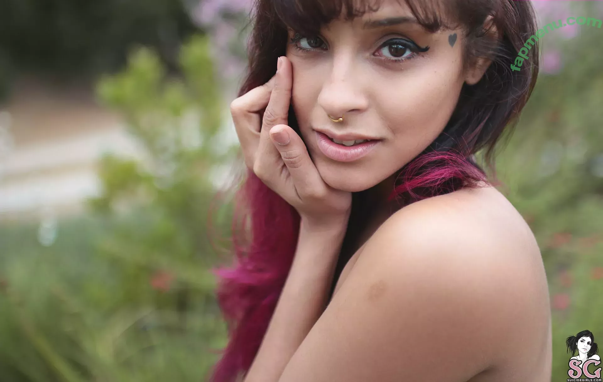 Sunny Suicide nude photo #0278 (Miss Sunny Holiday / sunny_suicide)