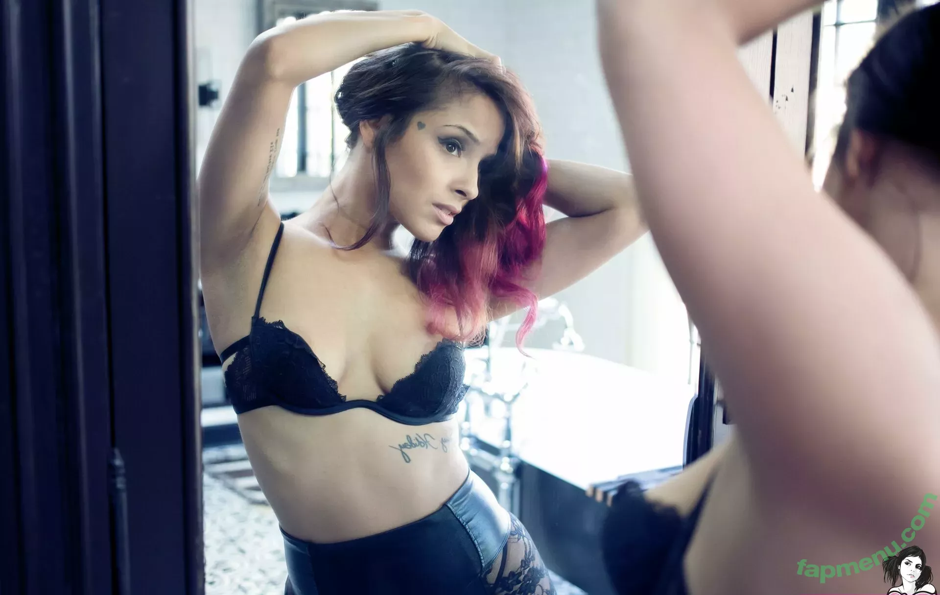 Sunny Suicide nude photo #0310 (Miss Sunny Holiday / sunny_suicide)