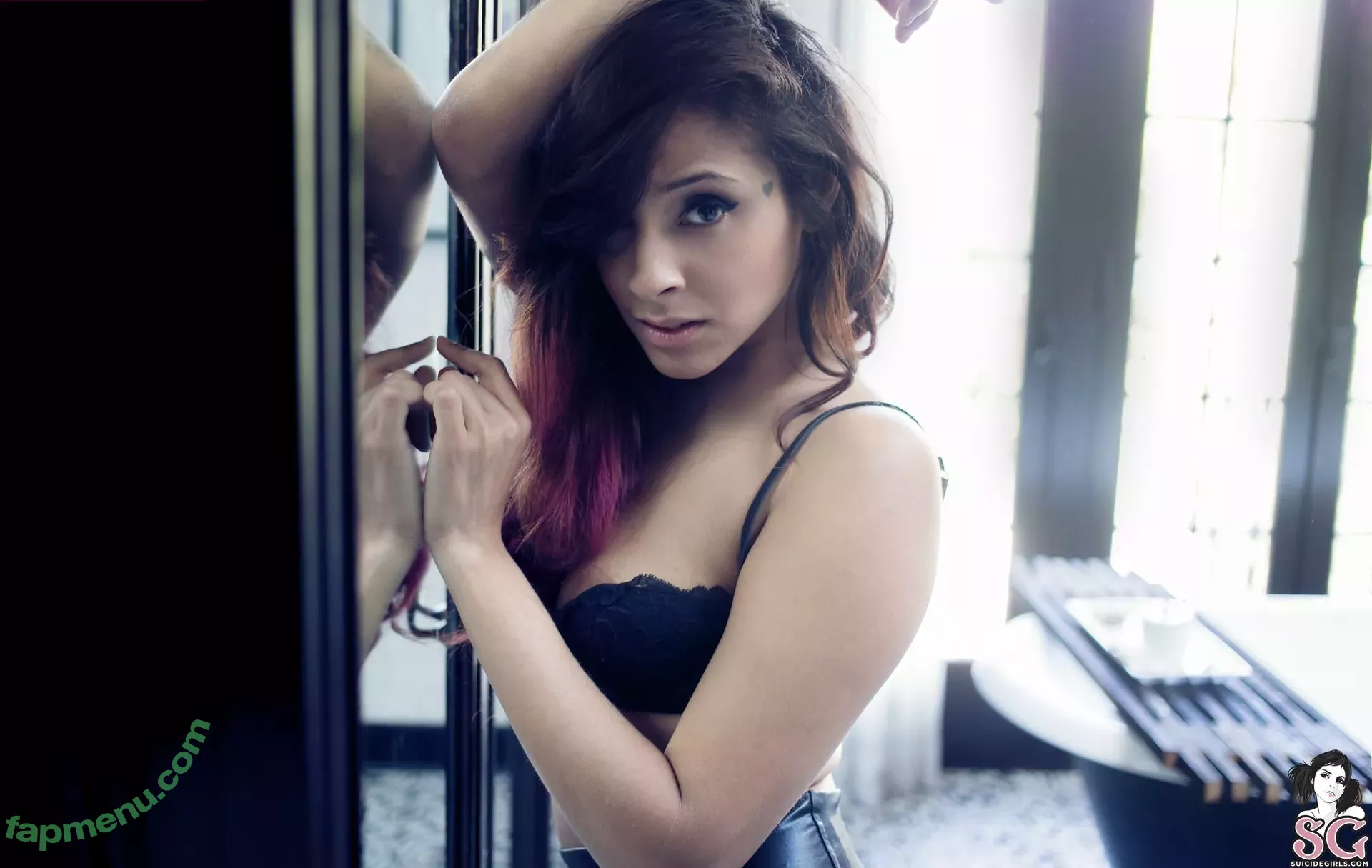 Sunny Suicide nude photo #0311 (Miss Sunny Holiday / sunny_suicide)