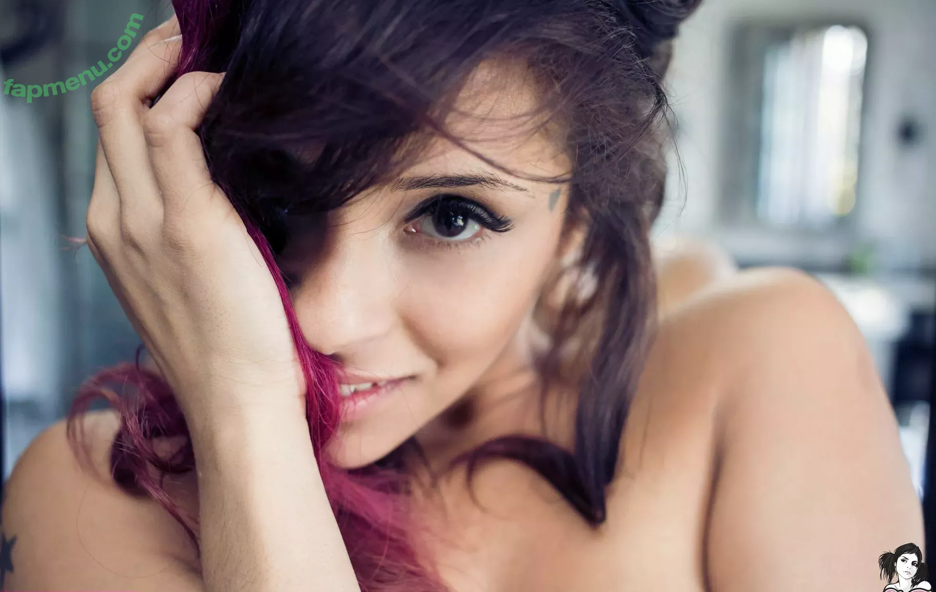 Sunny Suicide nude photo #0348 (Miss Sunny Holiday / sunny_suicide)