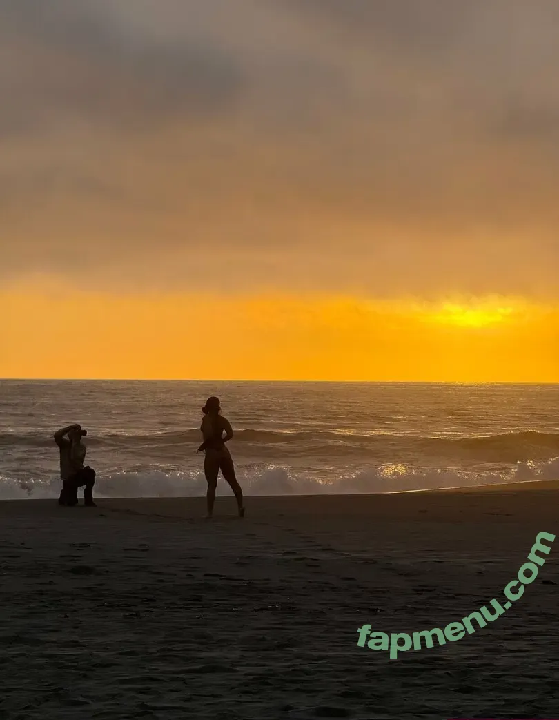 sunnyandskyefree nude photo #0021 (sunnysideofskye)