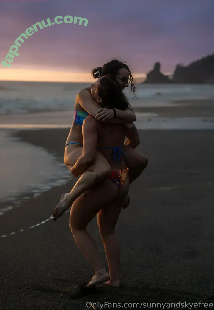 sunnyandskyefree nude photo #0026 (sunnysideofskye)