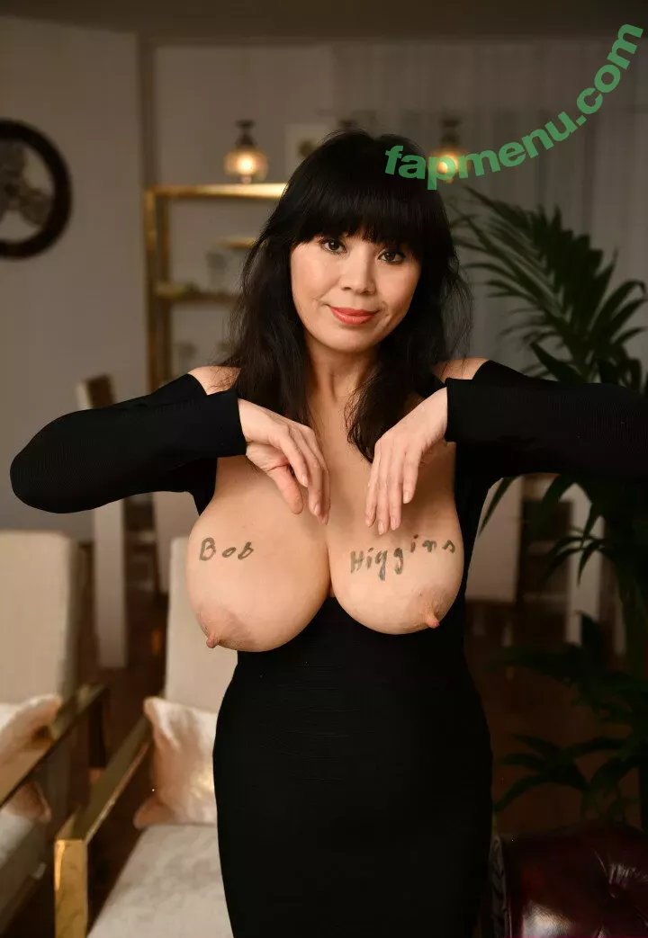 SunnyChocolat nude photo #0012 (chocolatsunny)