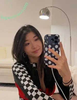 Sunnyliachoi nude photo #0026