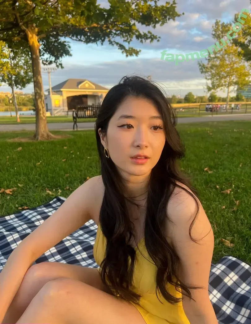 Sunnyliachoi nude photo #0029 (Sunnyliachoi)