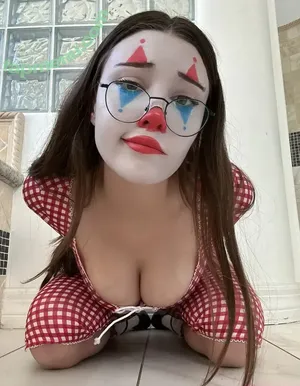Sunnyrayyxo / Sunnyrayxo / Tigerlillie69 / cyberkittyxo nude photo #0046