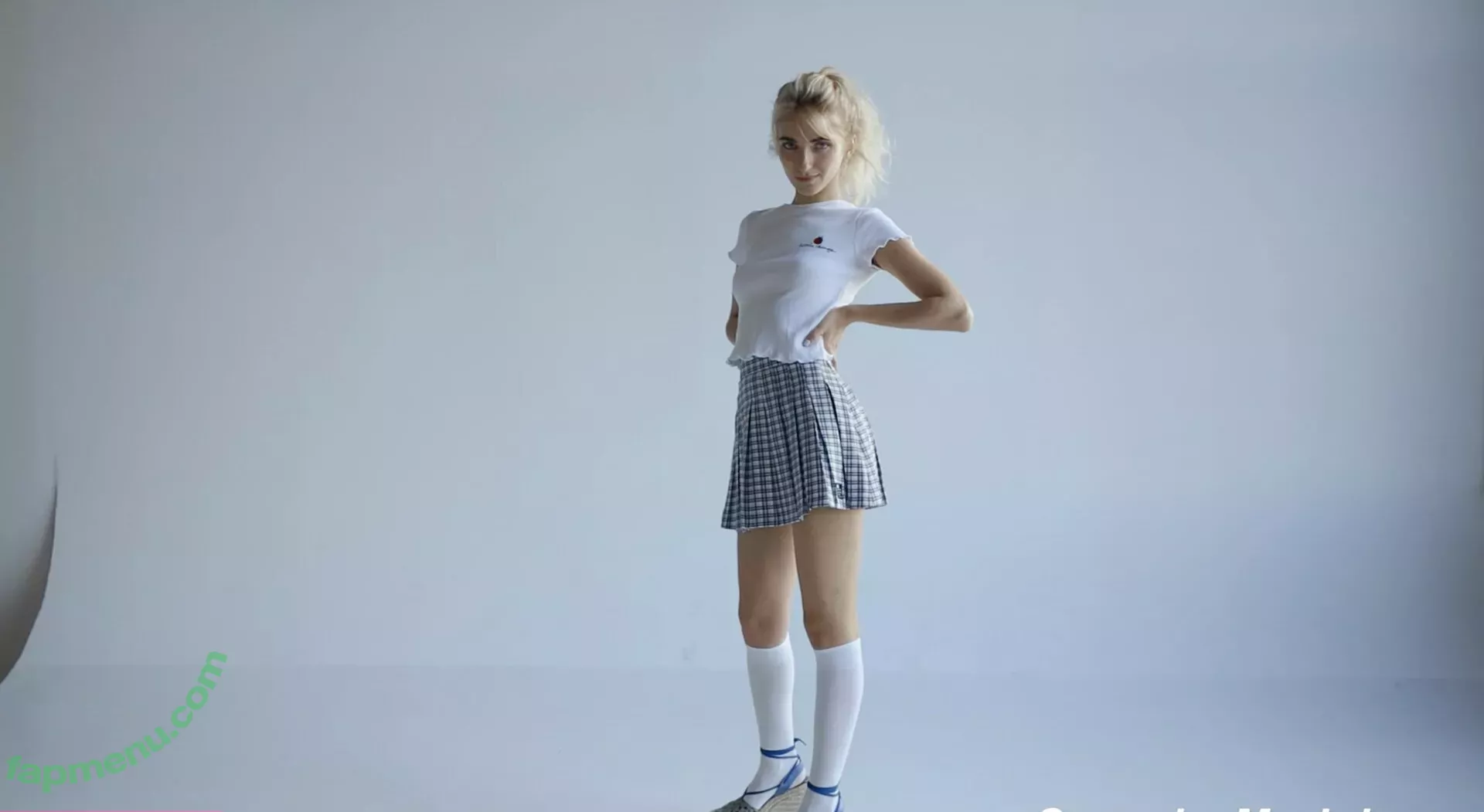 Superbe nude photo #0038 (Lilla Katten / superbeofficial)