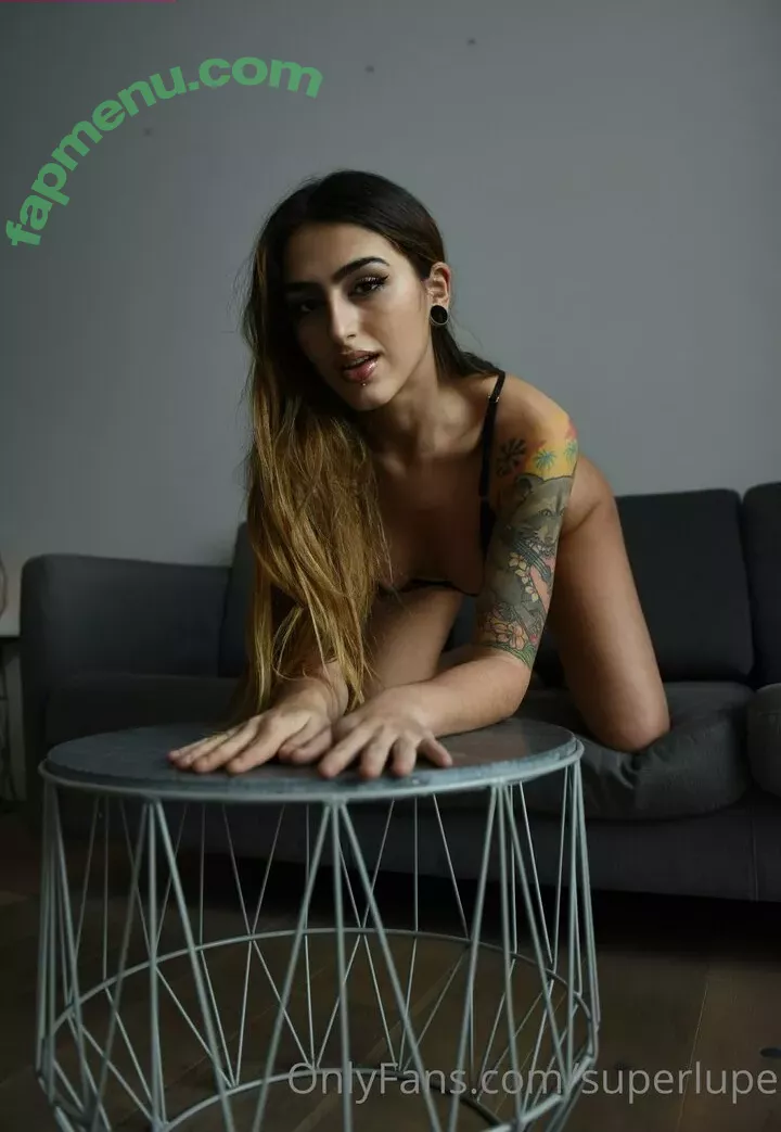 superlupe nude photo #0049 (superlupe_)