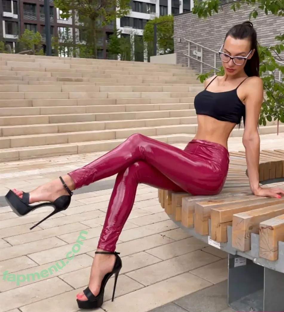 Supermolly777 nude photo #0271 (supermolly400)