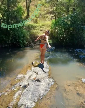 Superwifey / tee-rouble nude photo #0012