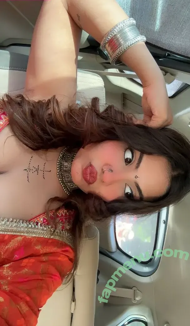Suramya Pandiya nude photo #0039 (suramyapandiya)