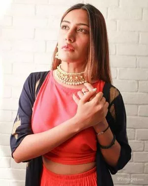 Surbhi Chandna / officialsurbhic nude photo #0012