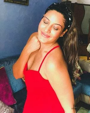 Surbhi Chandna / officialsurbhic nude photo #0077