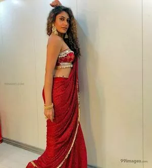 Surbhi Chandna / officialsurbhic nude photo #0120
