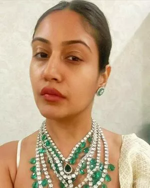 Surbhi Chandna / officialsurbhic nude photo #0164