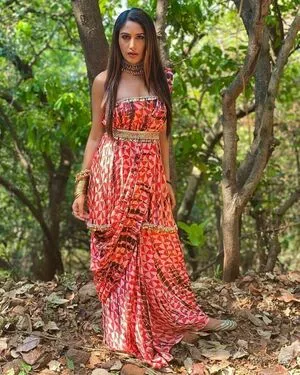 Surbhi Chandna / officialsurbhic nude photo #0185