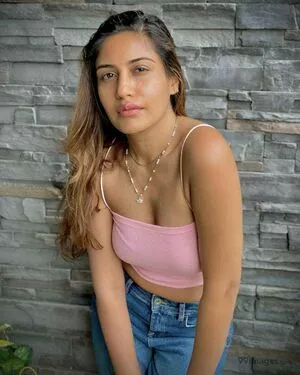 Surbhi Chandna / officialsurbhic nude photo #0190