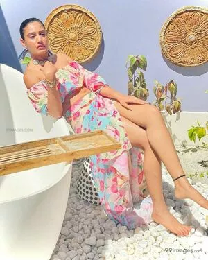 Surbhi Chandna / officialsurbhic nude photo #0194