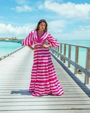 Surbhi Chandna / officialsurbhic nude photo #0198