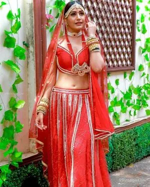 Surbhi Chandna / officialsurbhic nude photo #0203