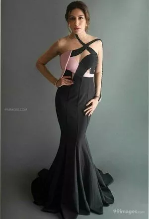 Surbhi Chandna / officialsurbhic nude photo #0204