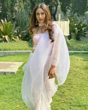 Surbhi Chandna / officialsurbhic nude photo #0217