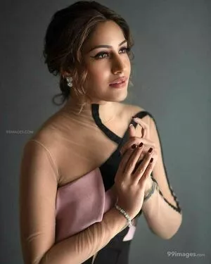 Surbhi Chandna / officialsurbhic nude photo #0240