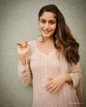 Surbhi Chandna / officialsurbhic nude photo #0288