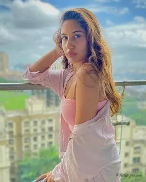 Surbhi Chandna / officialsurbhic nude photo #0374