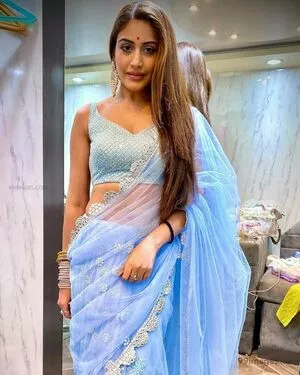 Surbhi Chandna / officialsurbhic nude photo #0378