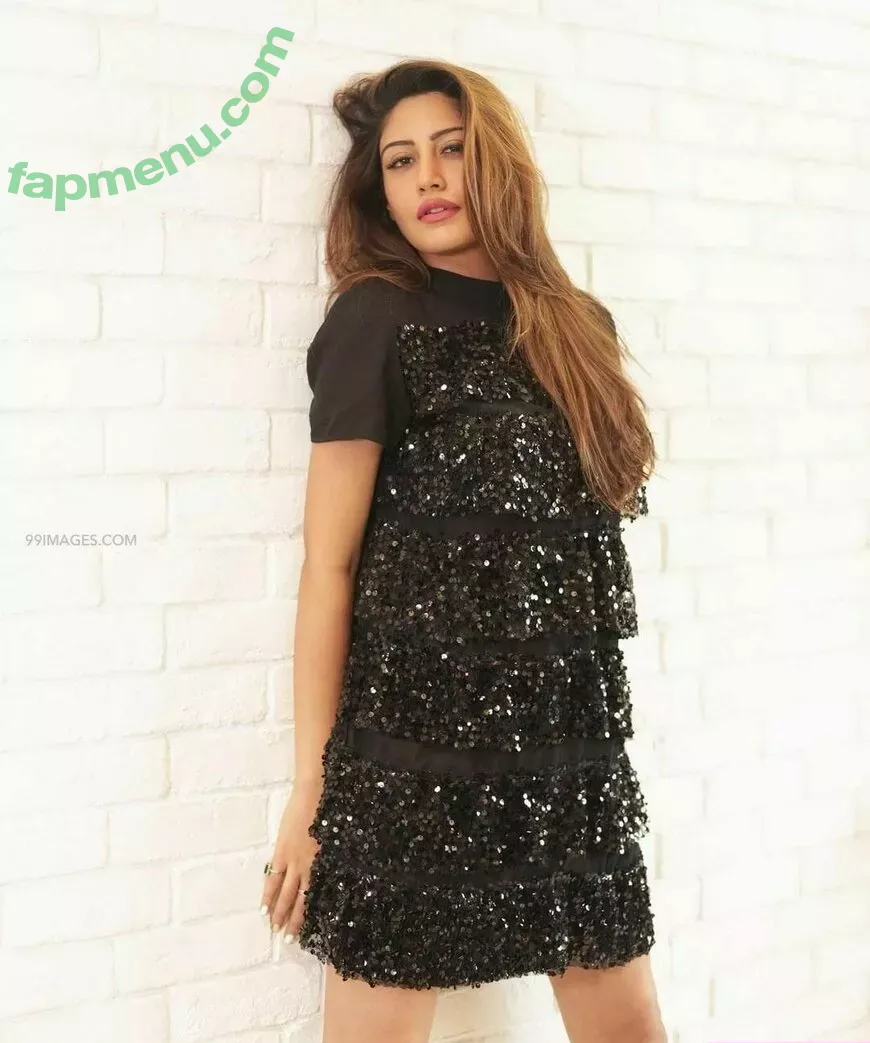 Surbhi Chandna nude photo #0019 (officialsurbhic)