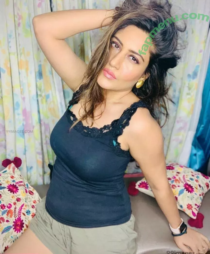 Surbhi Chandna nude photo #0030 (officialsurbhic)