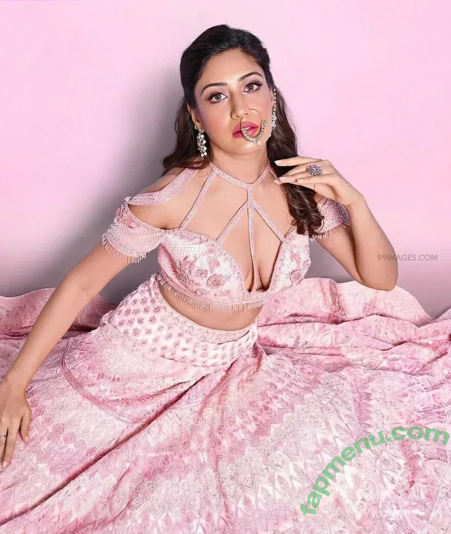 Surbhi Chandna nude photo #0032 (officialsurbhic)