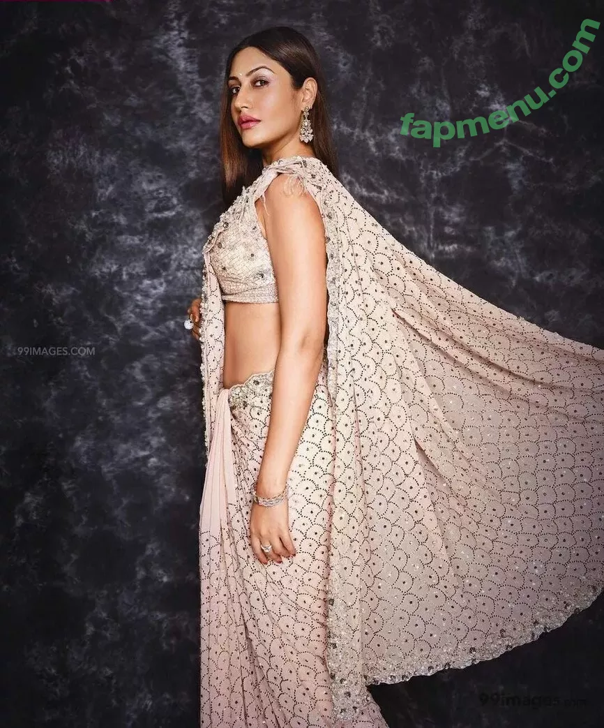 Surbhi Chandna nude photo #0067 (officialsurbhic)