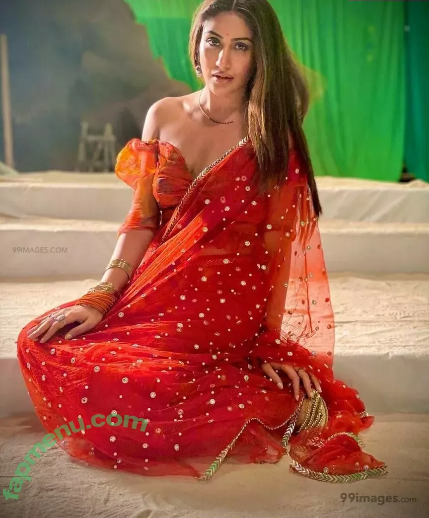 Surbhi Chandna nude photo #0080 (officialsurbhic)