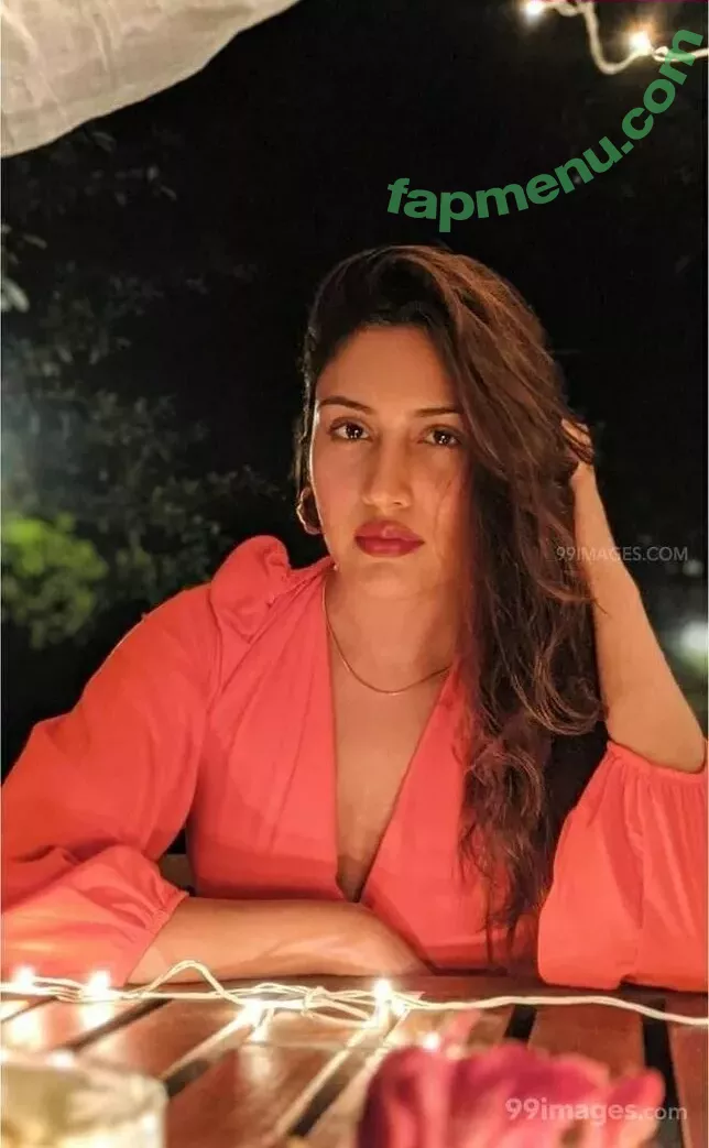 Surbhi Chandna nude photo #0104 (officialsurbhic)