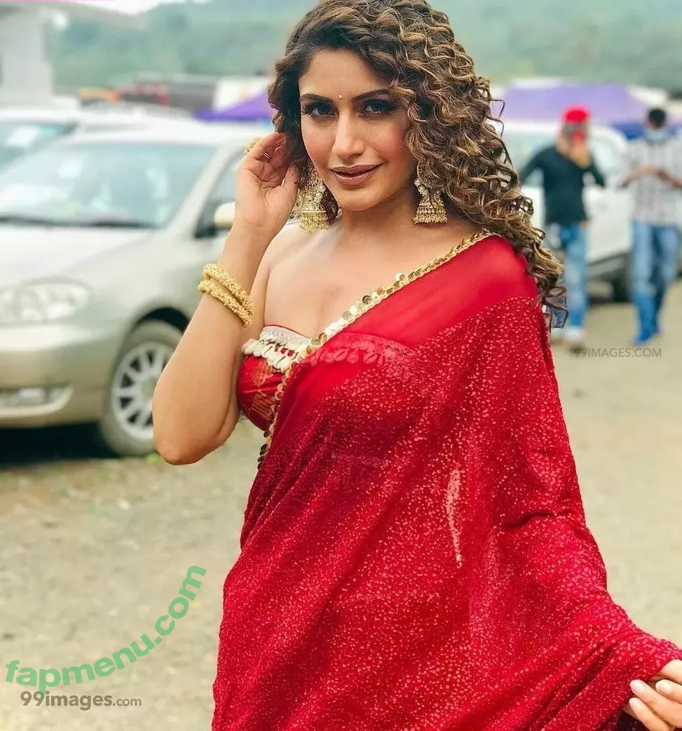 Surbhi Chandna nude photo #0119 (officialsurbhic)