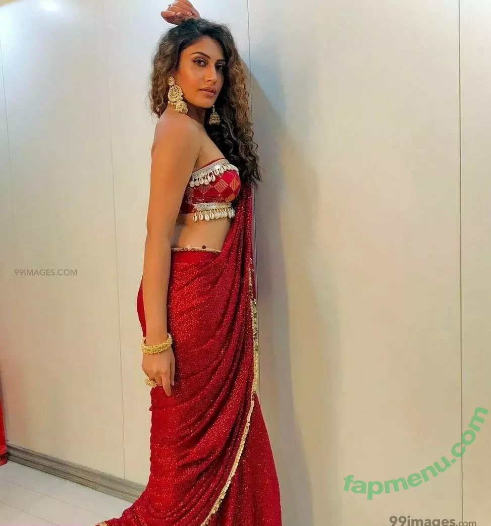 Surbhi Chandna nude photo #0120 (officialsurbhic)
