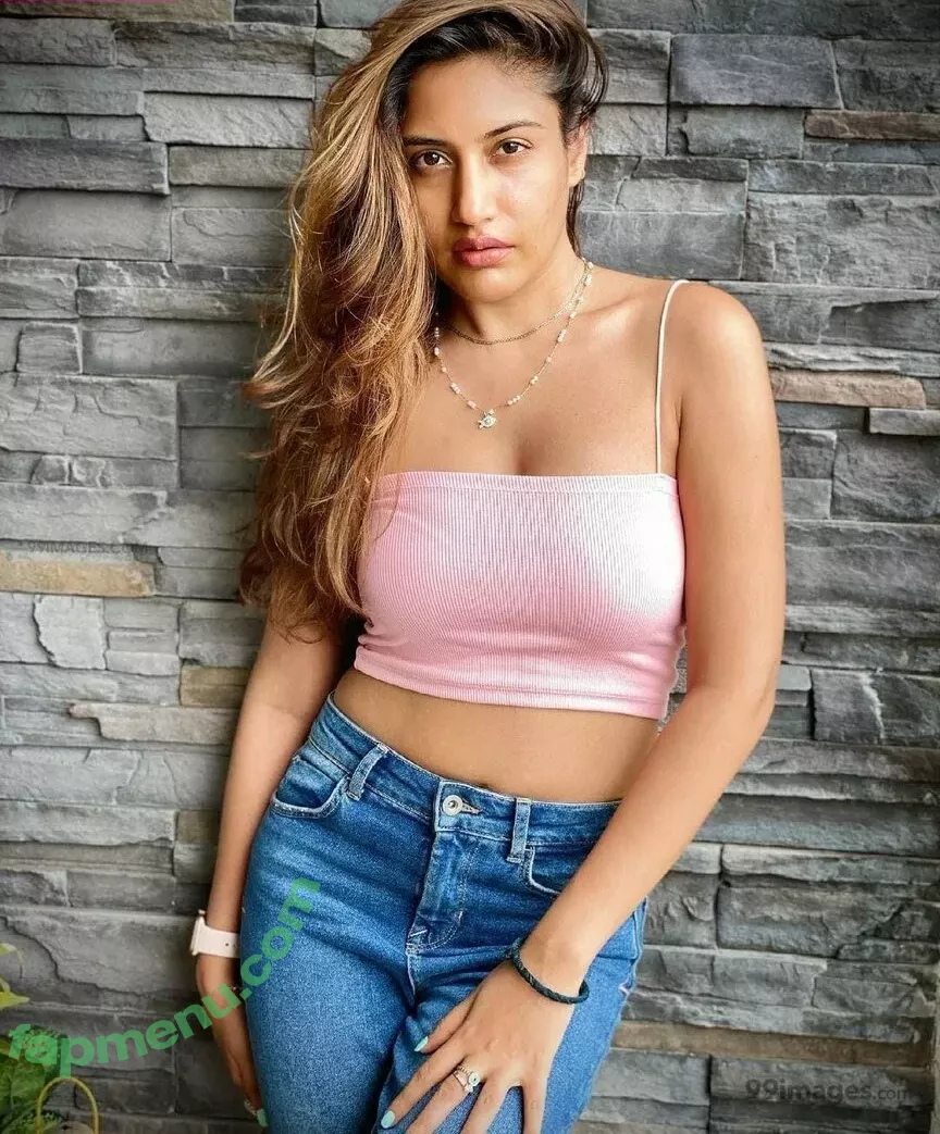 Surbhi Chandna nude photo #0148 (officialsurbhic)