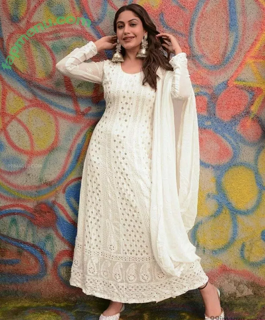 Surbhi Chandna nude photo #0171 (officialsurbhic)