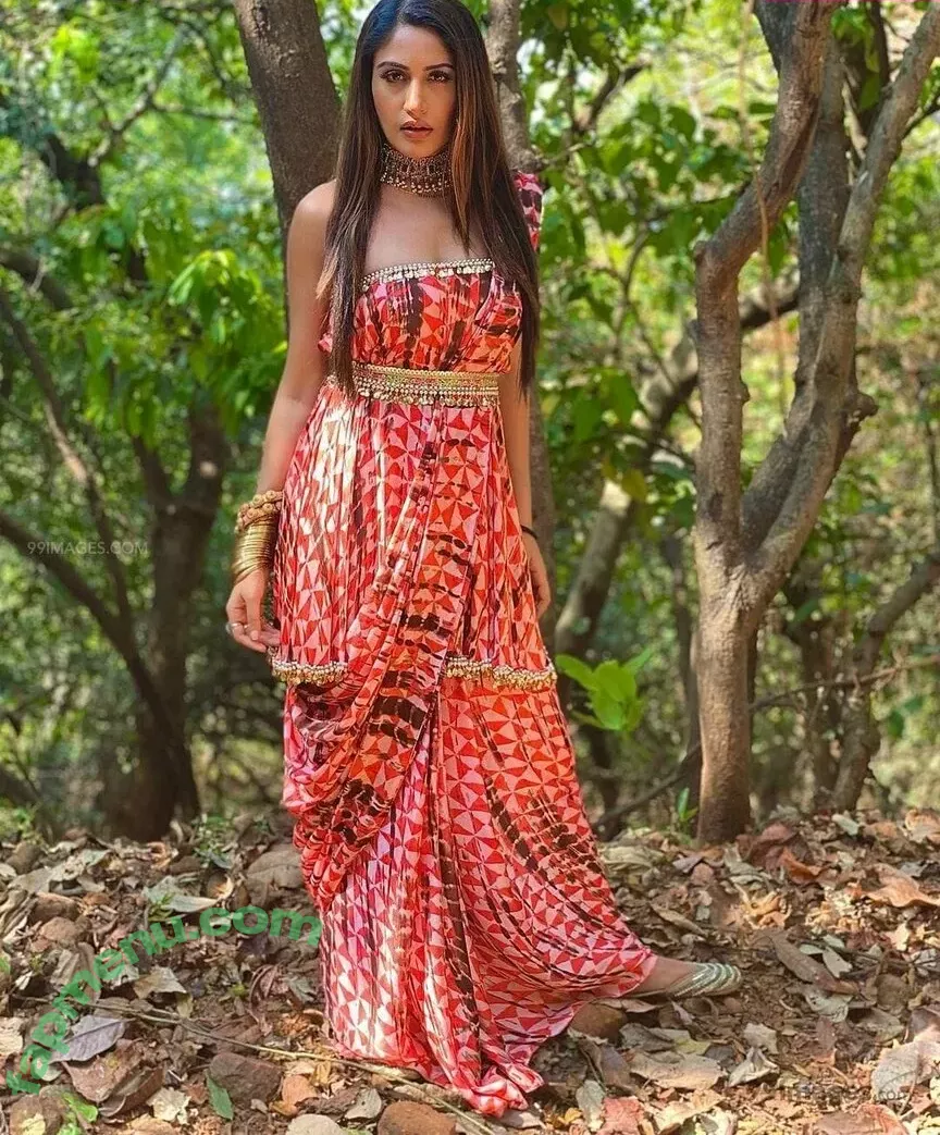 Surbhi Chandna nude photo #0185 (officialsurbhic)