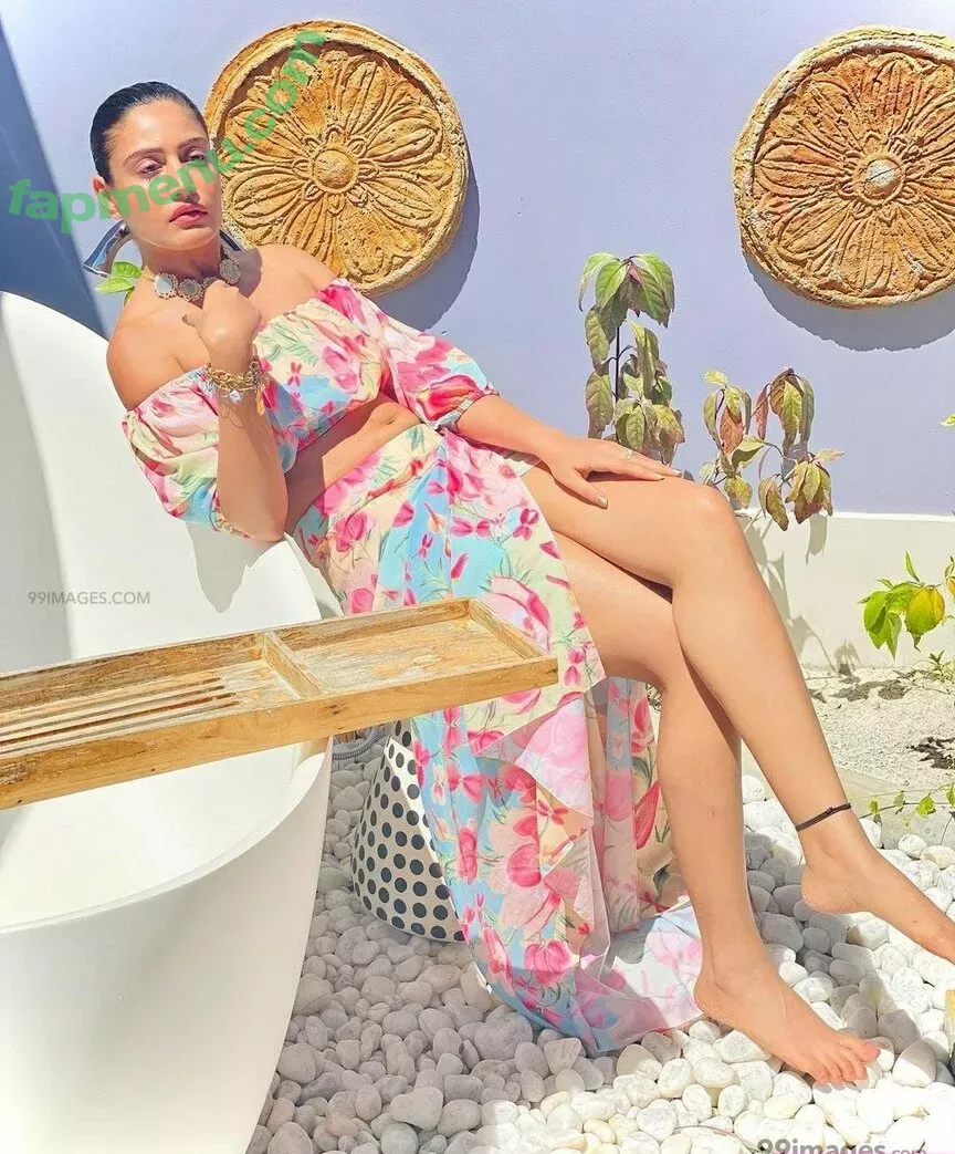 Surbhi Chandna nude photo #0194 (officialsurbhic)