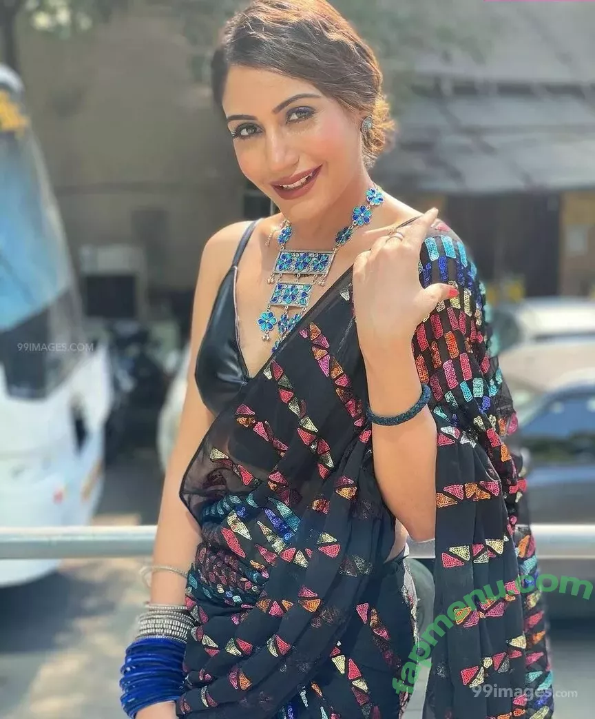 Surbhi Chandna nude photo #0210 (officialsurbhic)