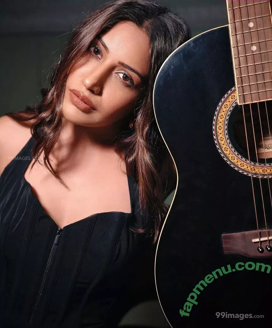 Surbhi Chandna nude photo #0238 (officialsurbhic)