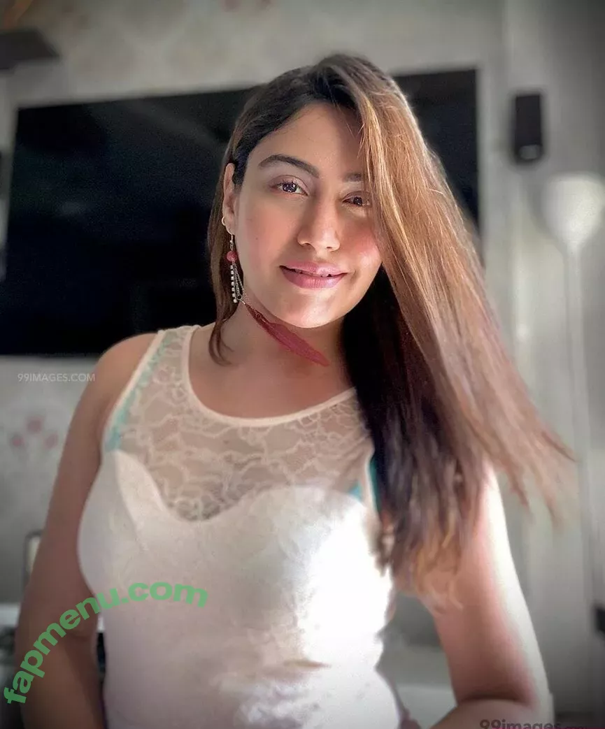Surbhi Chandna nude photo #0318 (officialsurbhic)