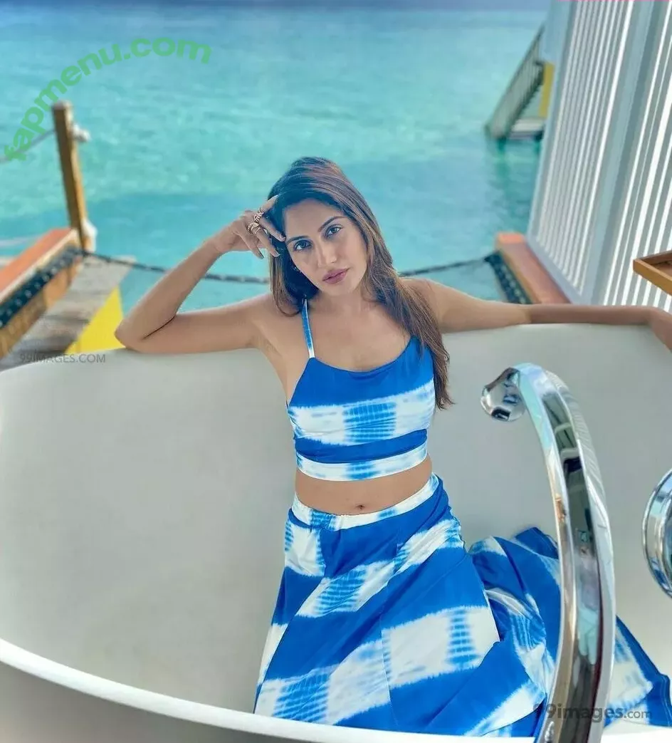 Surbhi Chandna nude photo #0356 (officialsurbhic)