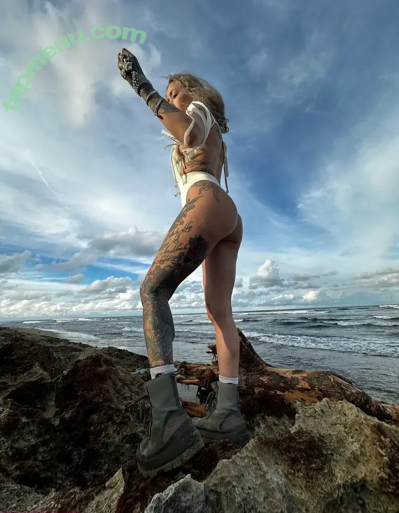 surfwithclaire nude photo #0041 (surfwithclaire)